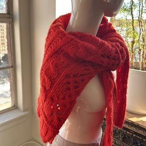 Knit Sweater light gage ornament lace style  Scoop neck Slim sleeve Relax Fit S